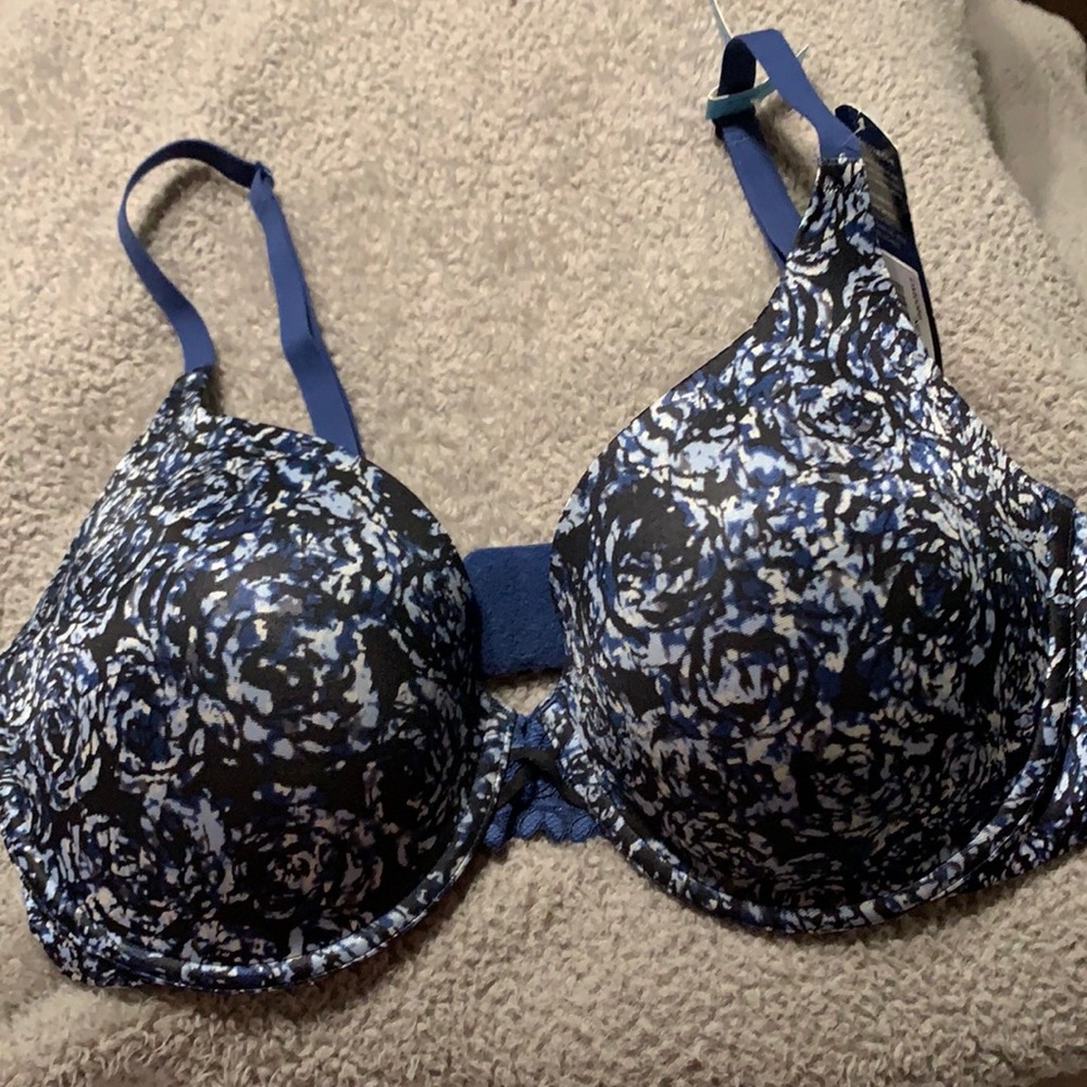 Maidenform bras size 36C convertible straps